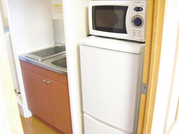 キッチン(♪家具・家電付いてます♪)