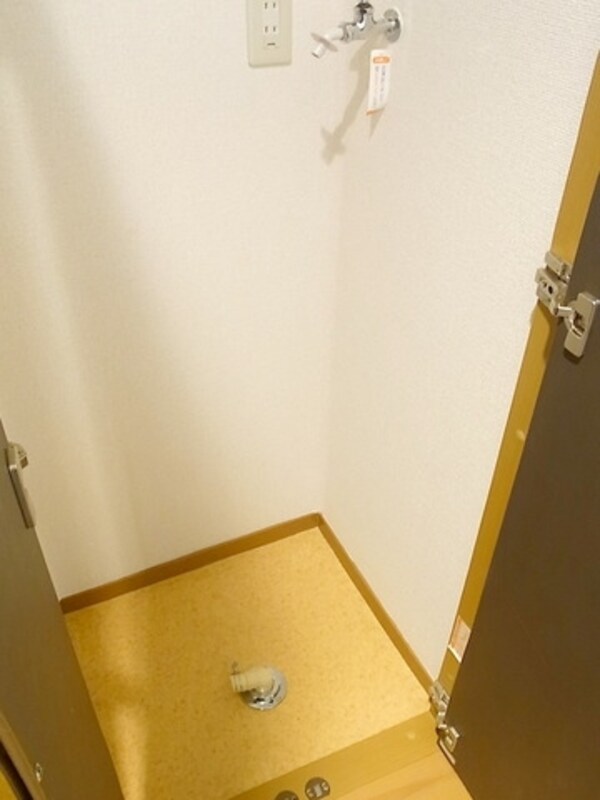 設備(★扉付き洗濯機置場★)