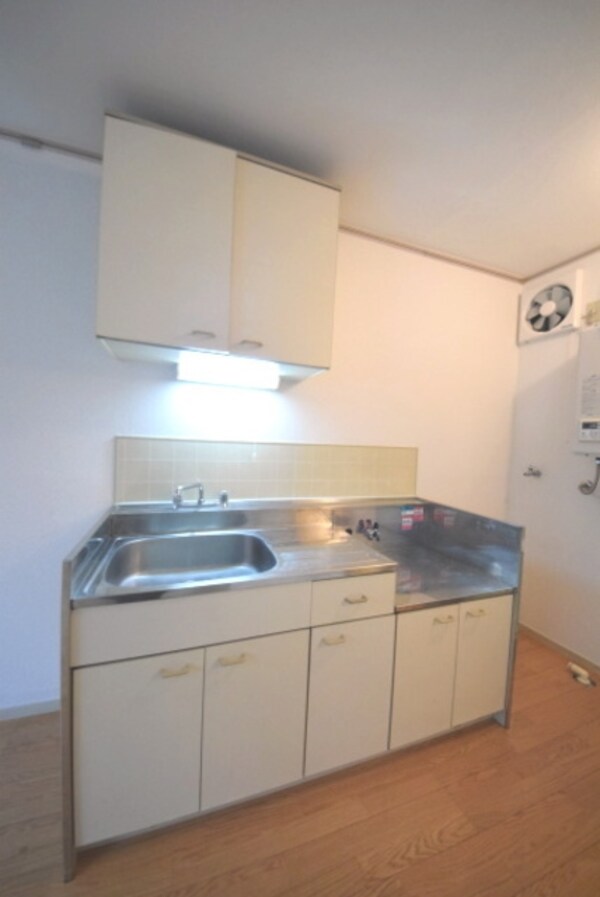 キッチン(★２口ガスコンロ設置可★)