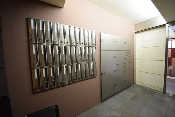 エントランス(☆郵便ポスト☆)