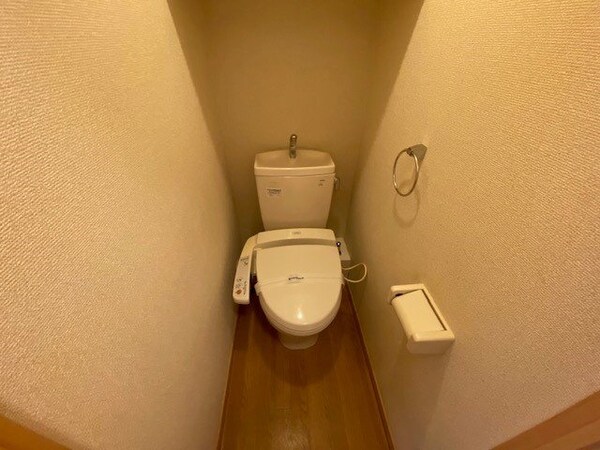 トイレ(温水便座付き♪)