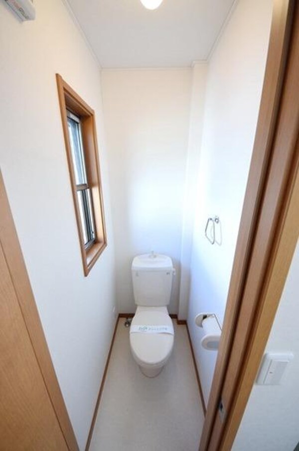 トイレ(★トイレに窓★)