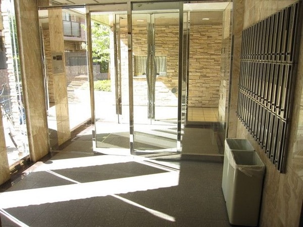 エントランス(きれいなエントランス)