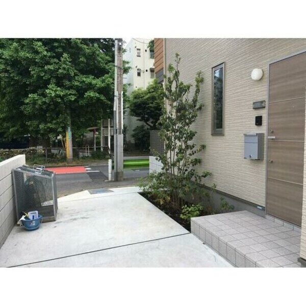 エントランス(外観)