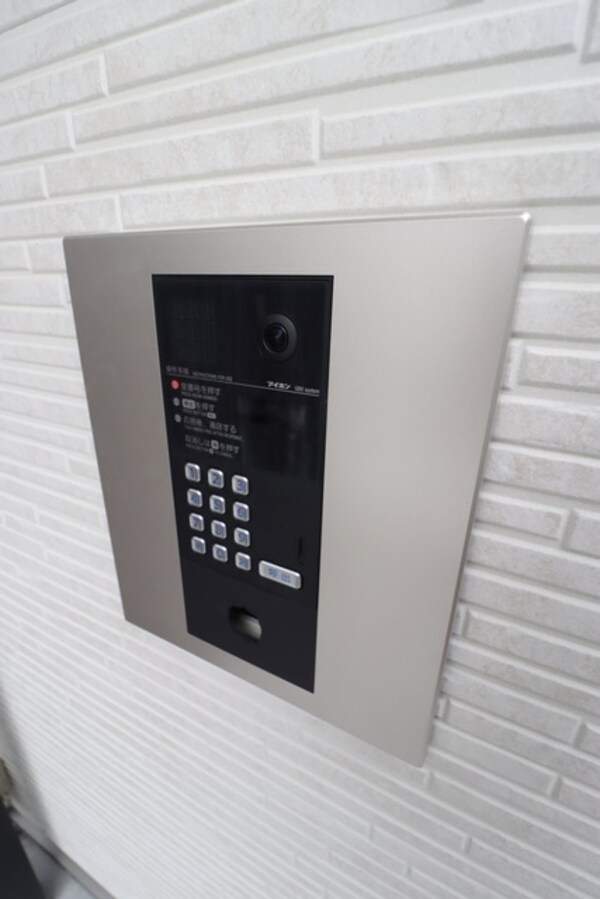 共有部分(★安心のモニター付きインターホンです★)