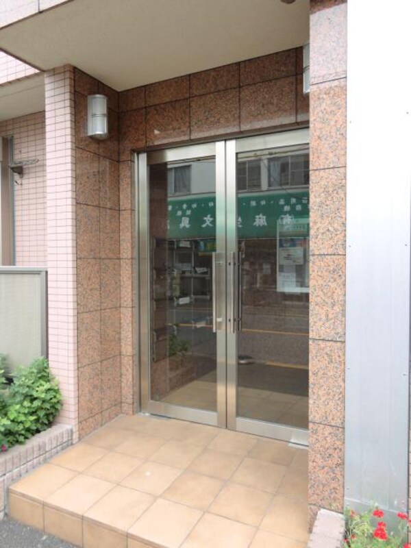 外観(メインエントランス)