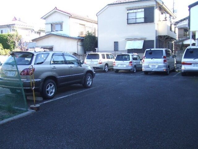 物件内観写真3　(★駐車場★)