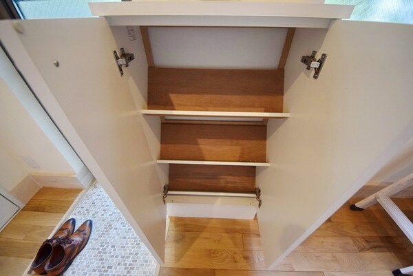 設備(★シューズボックスです★)