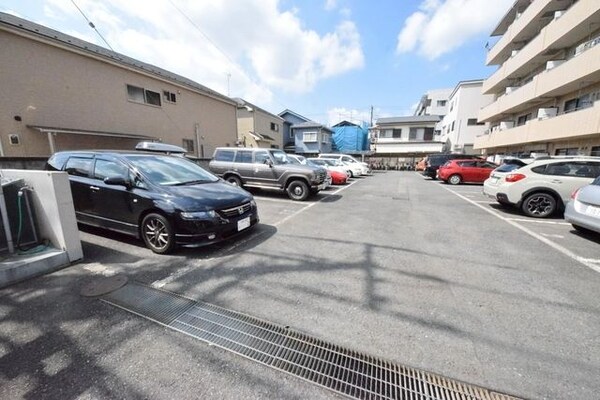 駐車場(★駐車場★)