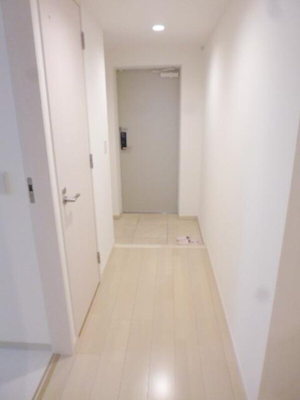 玄関(★オシャレな玄関スペースです　※写真は反転タイプです★)