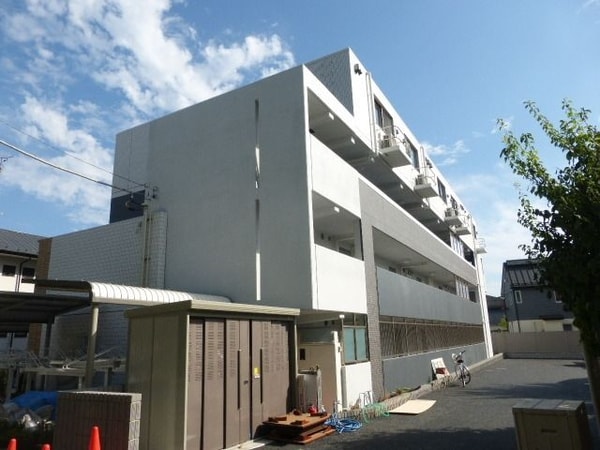 外観(★閑静な環境・2014年完成の築浅物件です★)