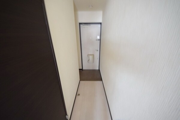 玄関(※別部屋参考写真)