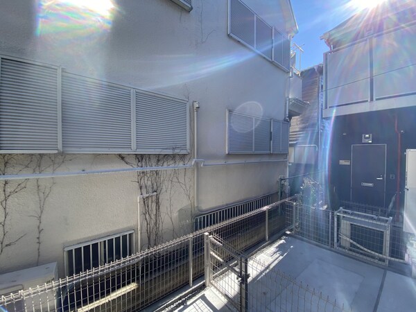 バルコニー(庭)