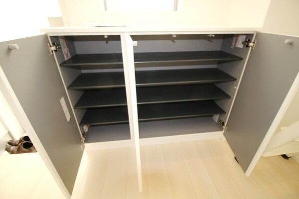 玄関(別部屋参考写真)