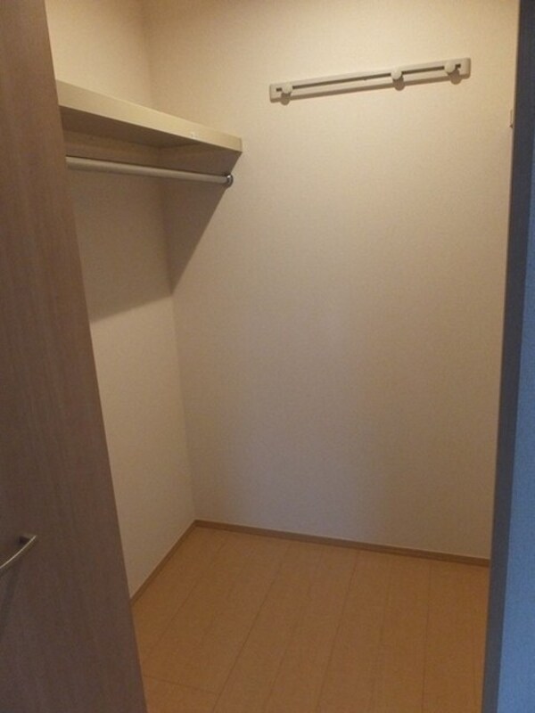 収納(ウォークインクローゼット)