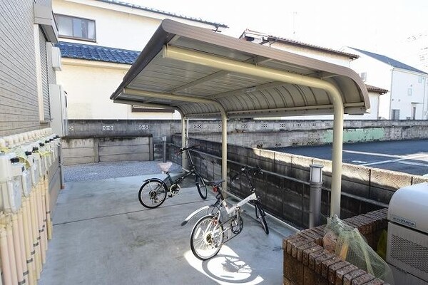 共有部分(★ルーフ付きの駐輪場です★)