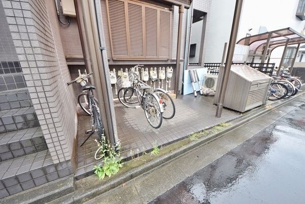 駐車場(★駐輪場です★)