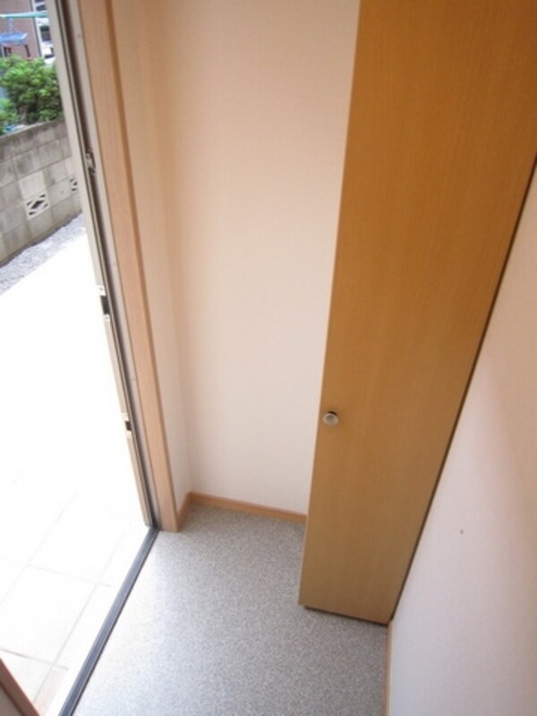 玄関(別部屋参考写真)