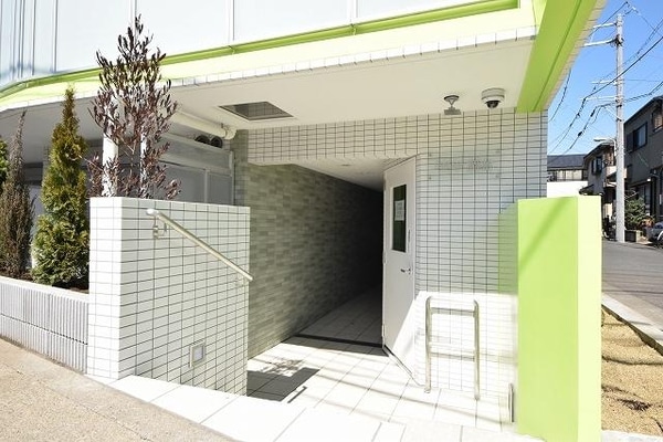 エントランス(★エントランスは安心のオートロックです★)