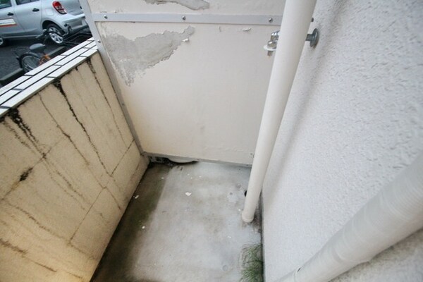 バルコニー(★洗濯機置き場です★※別部屋参考写真)