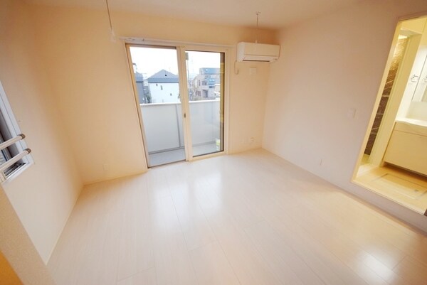 リビング・居室(★明るいきれいなお部屋で新生活を始めませんか★)
