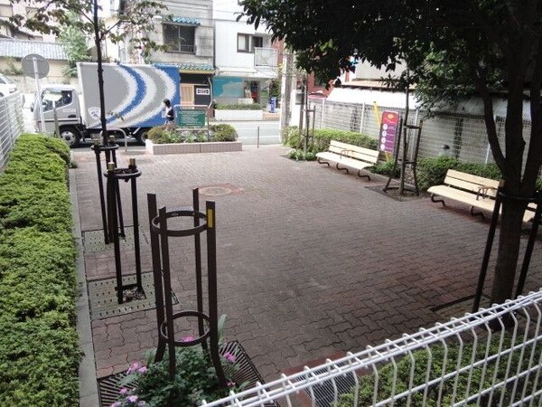 その他(物件裏の公園)