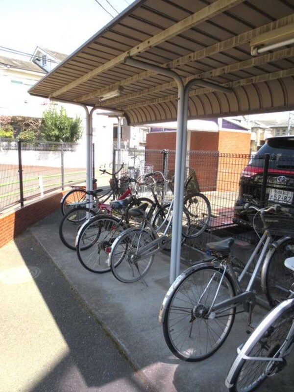 共有部分(★屋根つきの駐輪場です★)