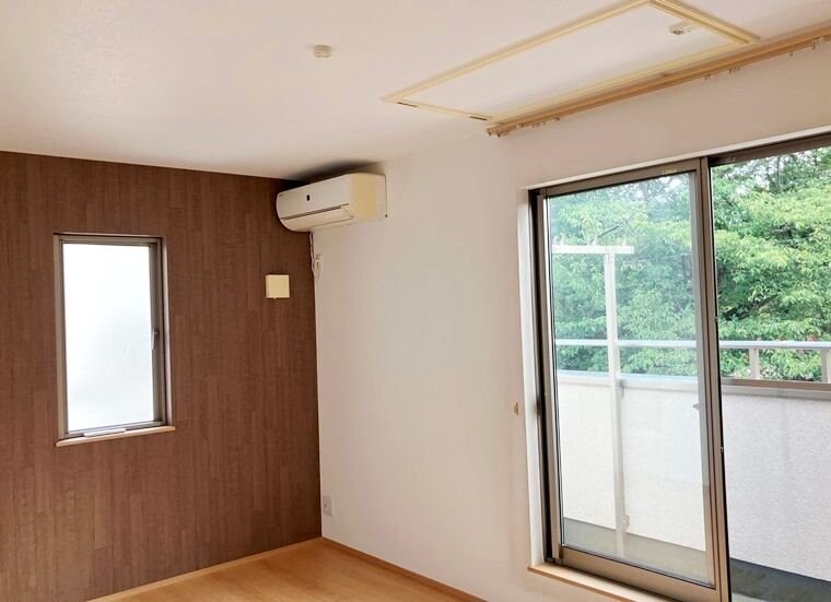 物件内観写真3　(リビング/居室)