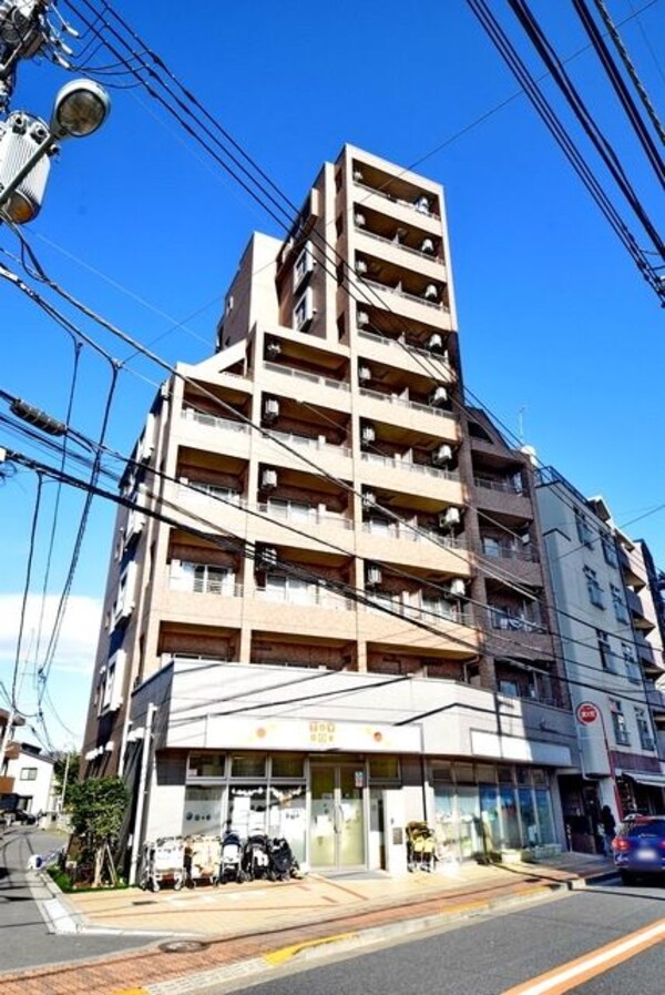 外観(国領駅から徒歩3分の南向きオートロックマンションです。)