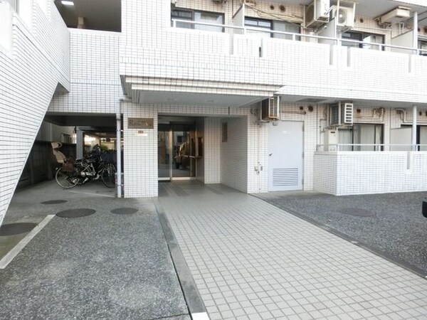 エントランス(アプローチ)