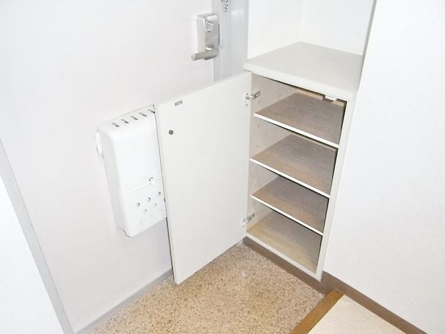 物件内観写真14　(★玄関・靴箱★)