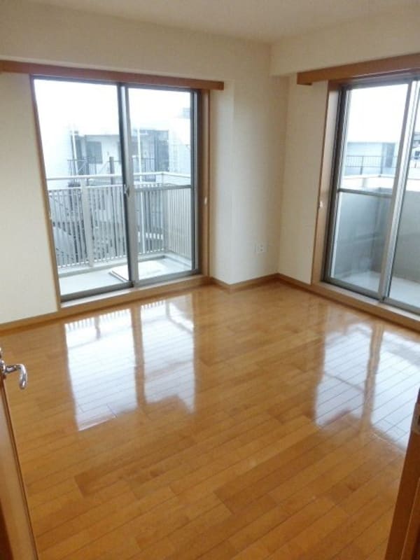 その他室内・内装(★2面採光で明るい洋室★)