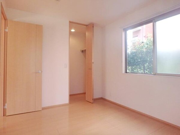 収納(★洋室6帖★)