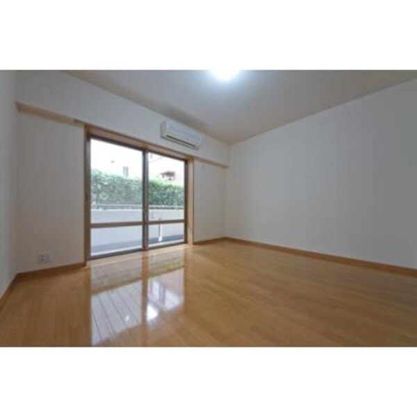 リビング・居室(※写真は同タイプ住戸です。)