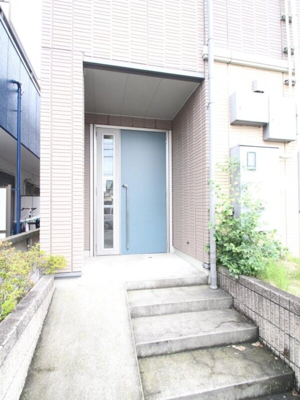 エントランス(★お問い合わせはタウンハウジングまで★)