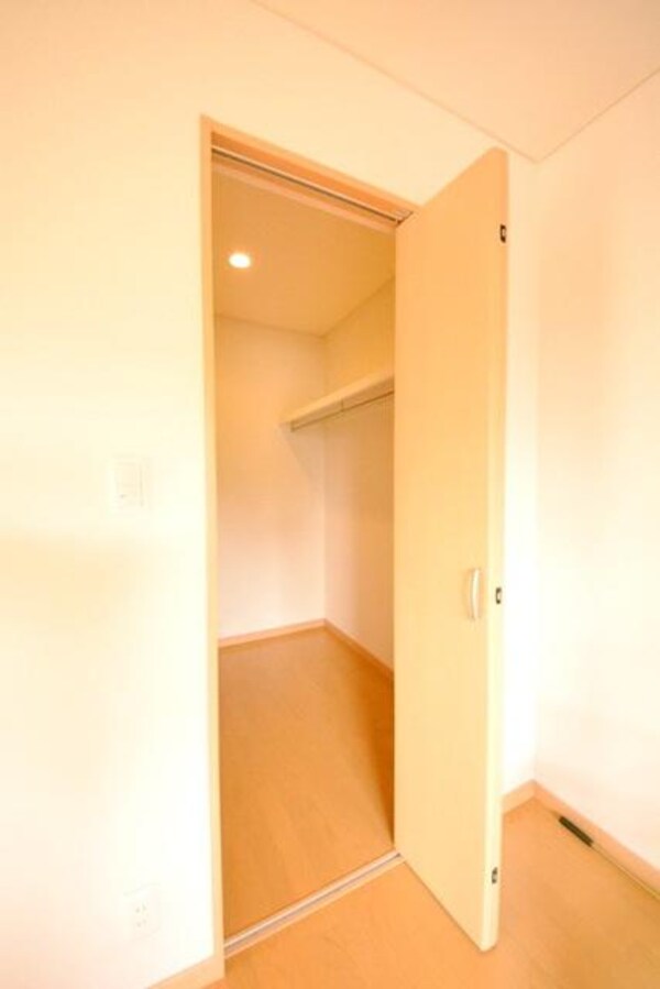 収納(別部屋参考写真)