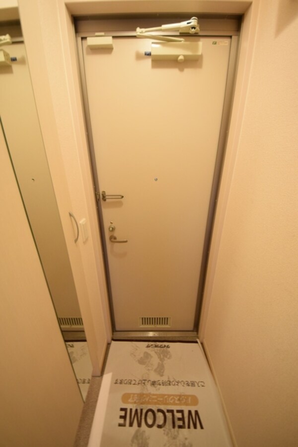 玄関(★同施工会社参考写真★)