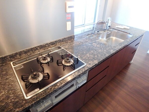 キッチン(★綺麗なカウンターキッチンです★)