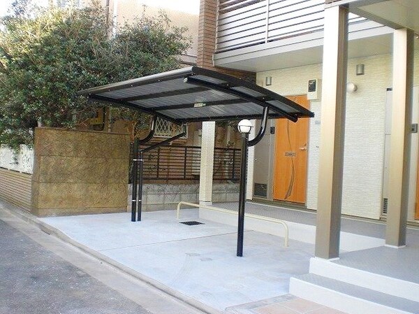 共有部分(駐輪場付き)