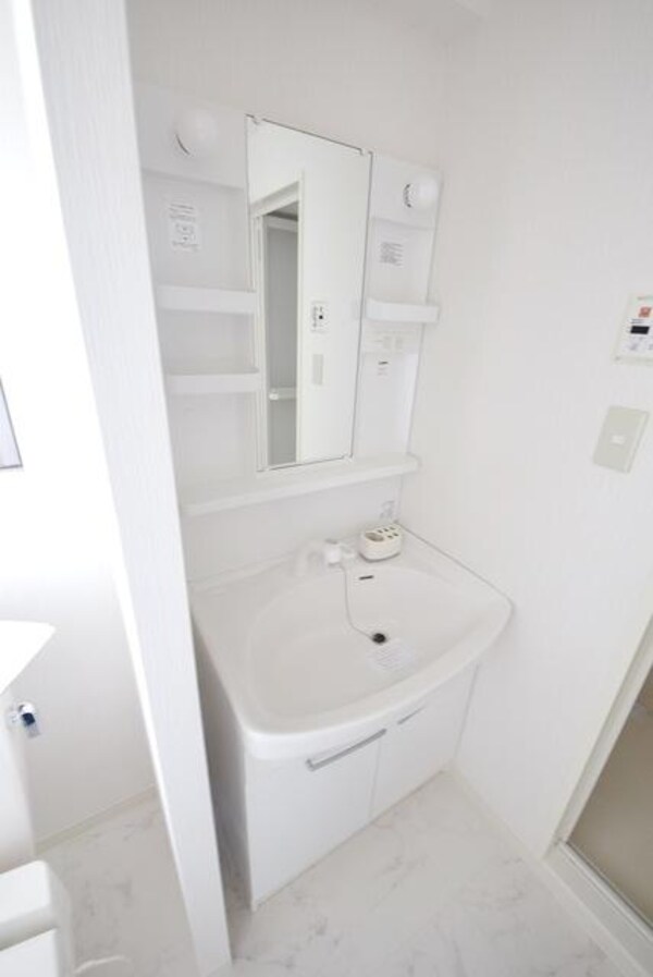 洗面(★生活に便利な独立洗面台★)