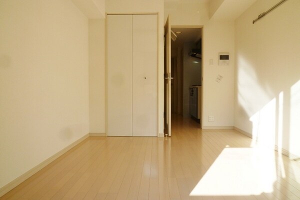 収納(★明るい洋室です★)