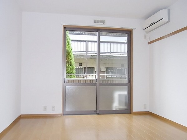 リビング・居室(★洋室7帖（床フローリング）★)