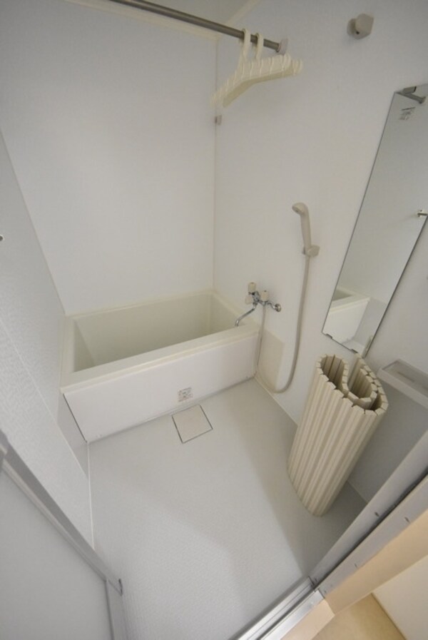 バス／シャワールーム等(浴室)