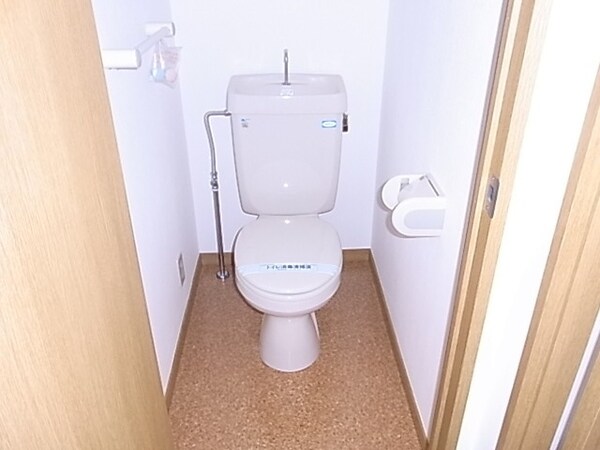 トイレ(別号室参考写真)