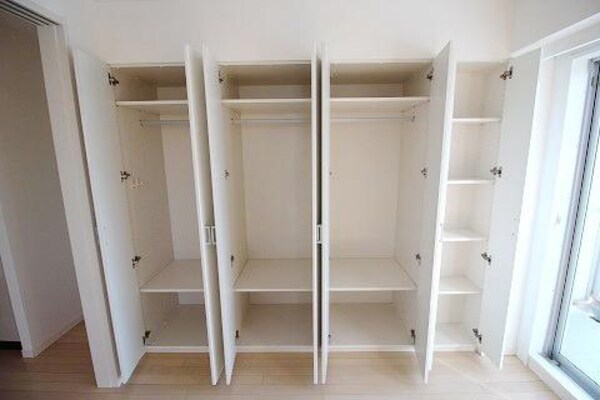 設備(★収納豊富なクローゼットです★)