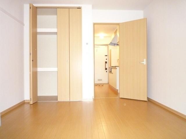 物件内観写真4　(★６．７帖の洋室★)