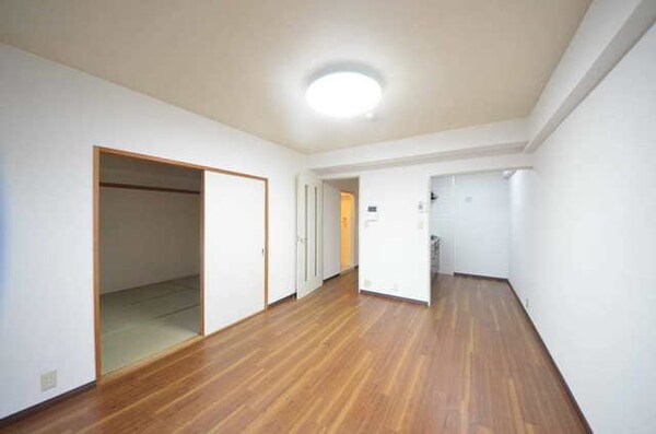 その他室内・内装(☆横窓ついています☆)