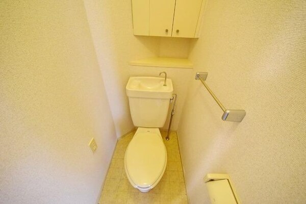 トイレ(★トイレには収納もあります★)