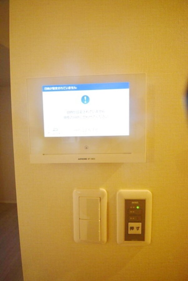 設備(★カメラ付きのインターフォンです★)