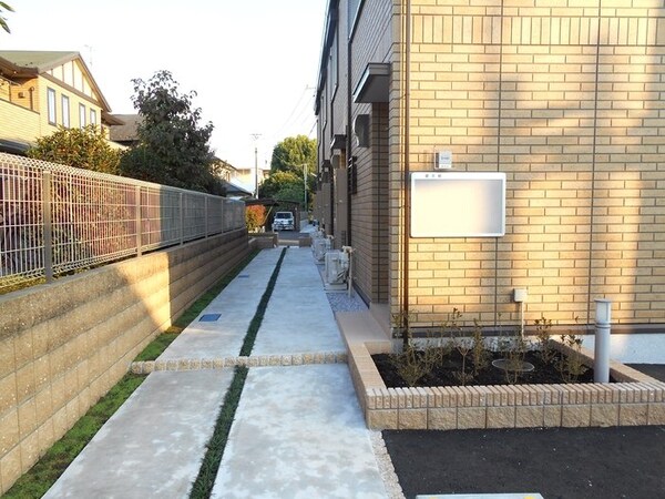 エントランス(★玄関前★)